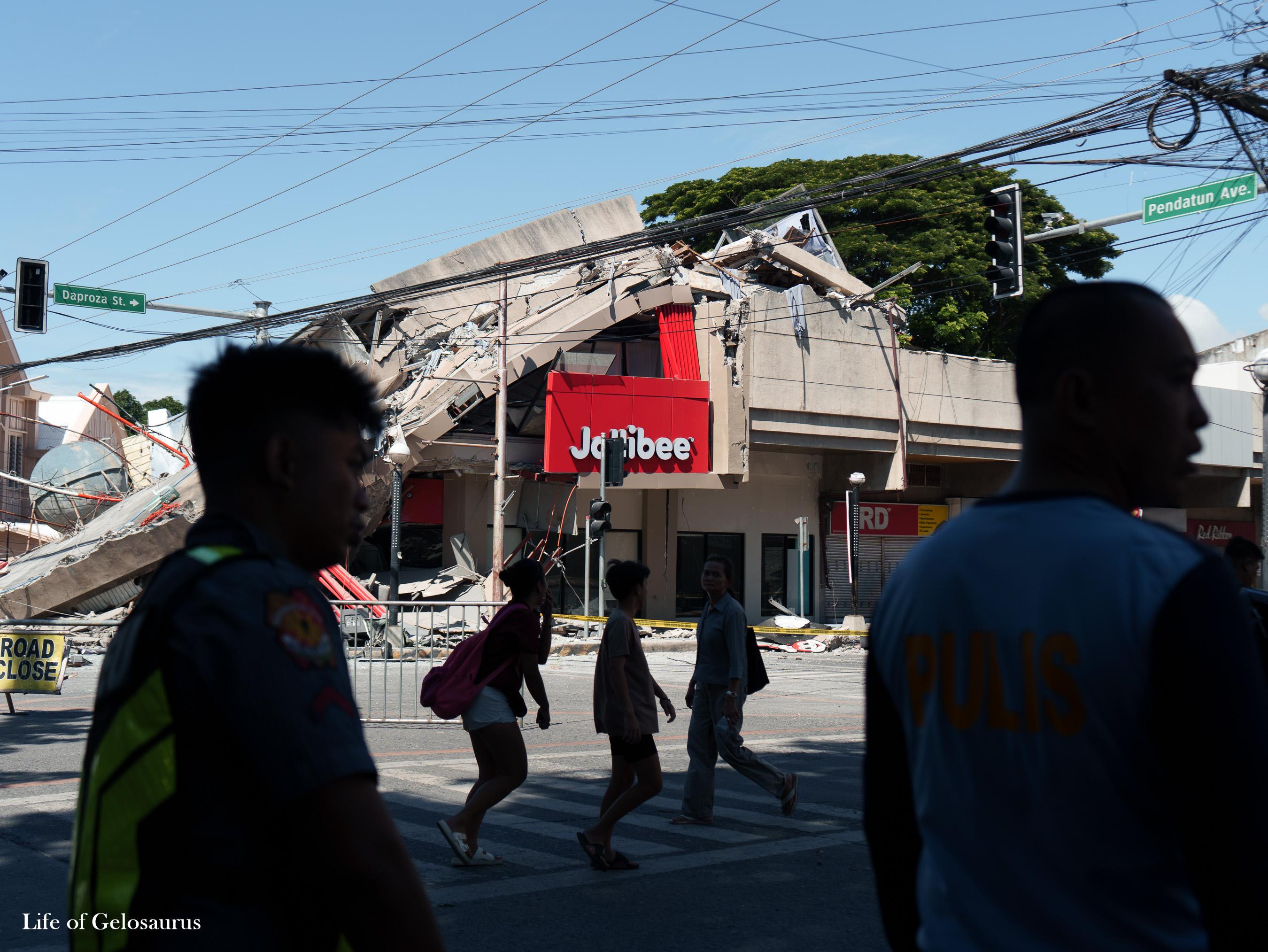 Earthquake aftermath in General Santos City, photograph 8 of 13